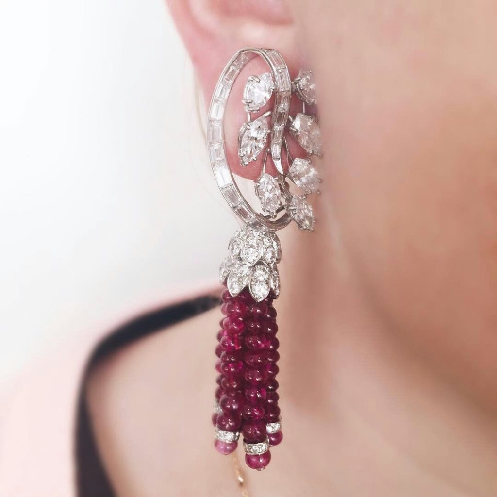 Retro diamond beaded earrings