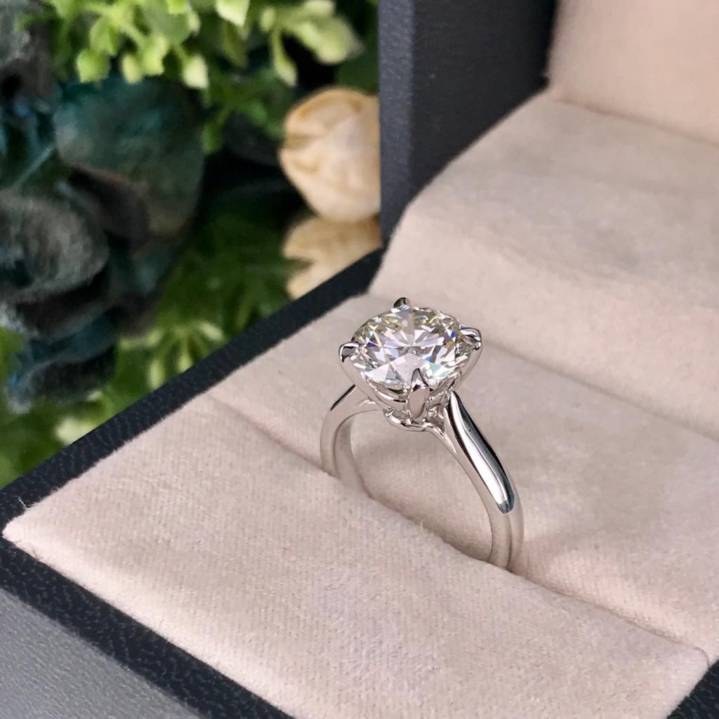 Proposal diamond by the Christmas tree